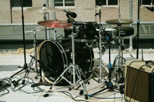 A drumming set