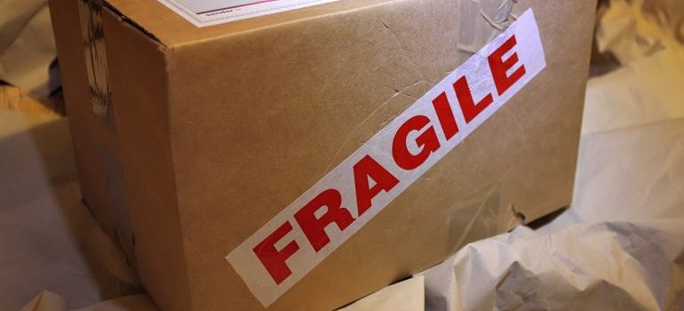 Fragile moving box