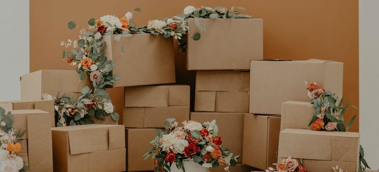 packed moving boxes are no problem with our packing services