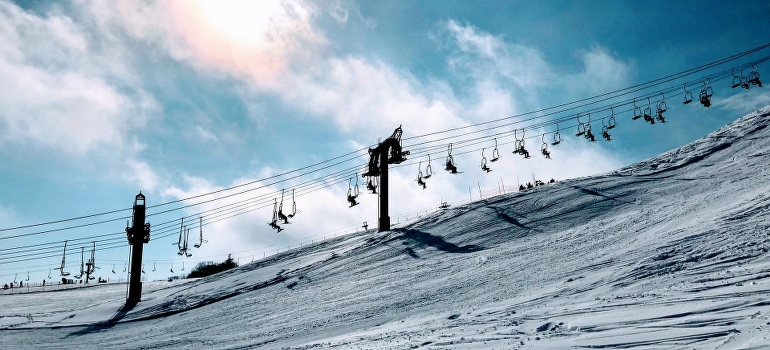 winter skiing scene