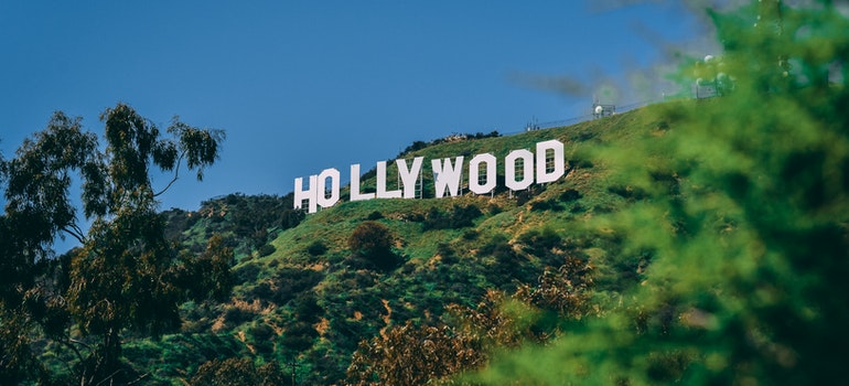 A picture of the Hollywood sign