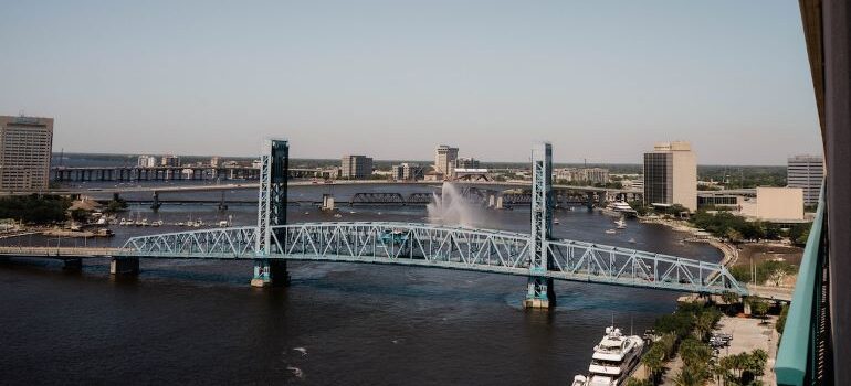 the Main Street Bridge in Jacksonville Florida