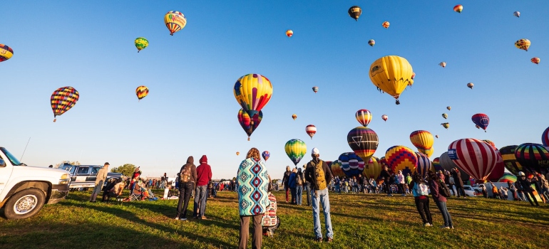 Organized hot air balloon rides in New Mexico